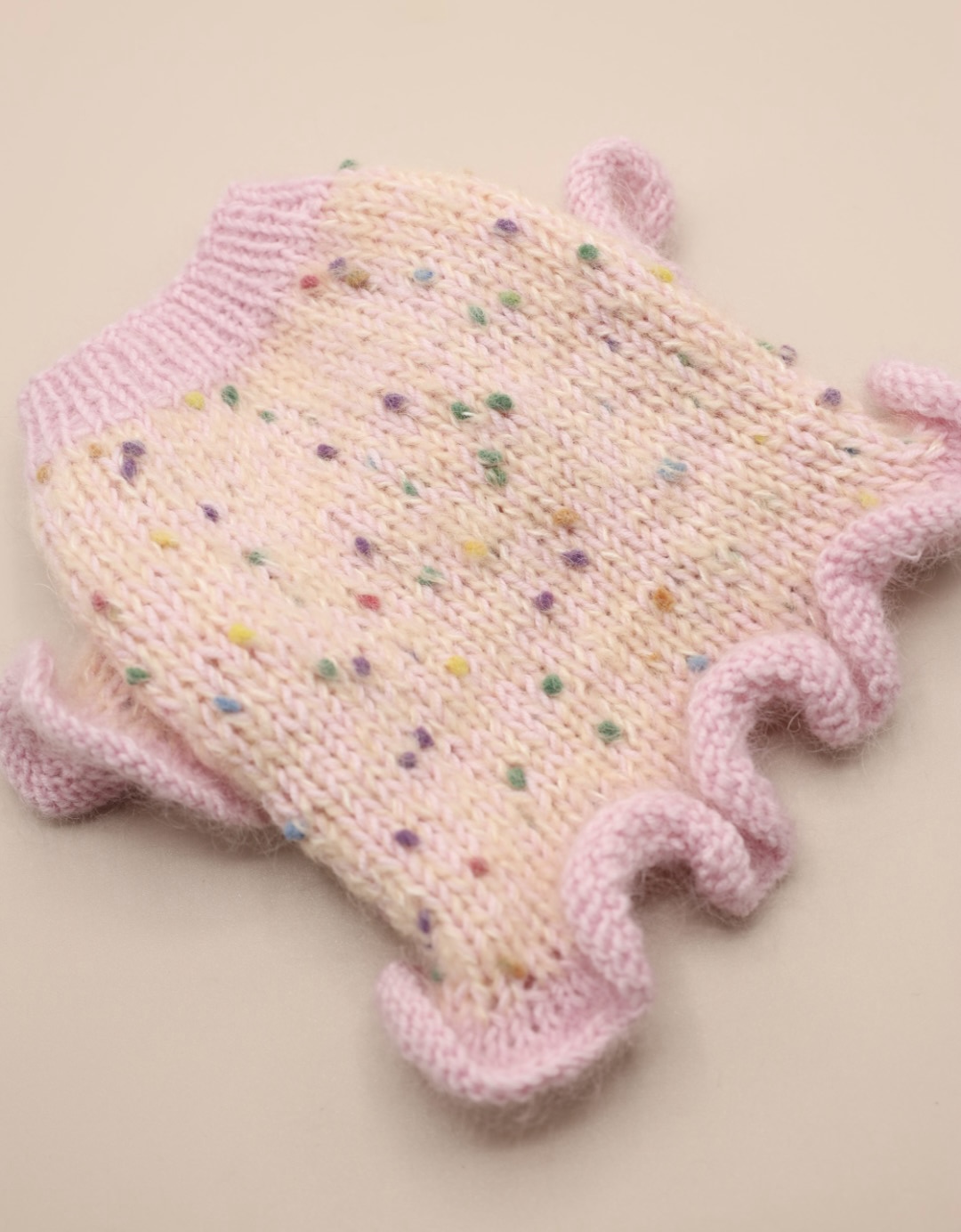 Sweterek Confetti Peach Pink - obrazek 4